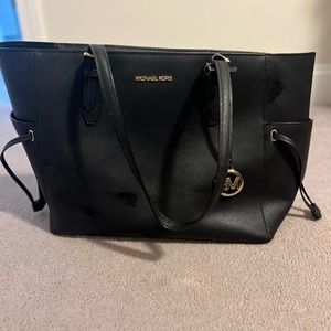 XL Michael Kors Bag